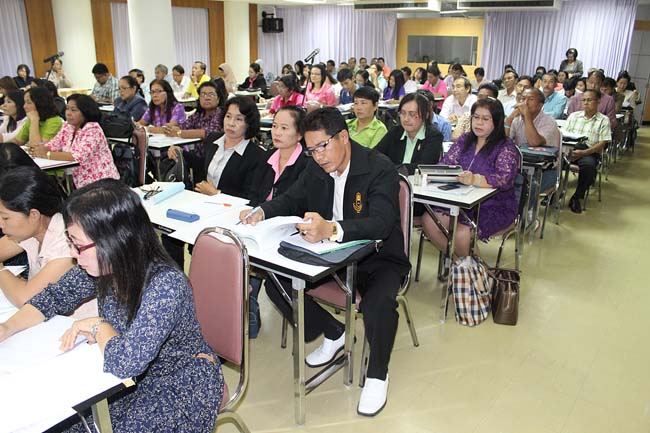 โครงการยกระดับครูทั้งระบบ รุ่นที่ 2 สพม.13 ระหว่างวันที่ 25-27 พฤษภาคม 2556 โดยคณะศึกษาศาสตร์ มหาวิทยาลัยทักษิณ ภาพที่ 24
