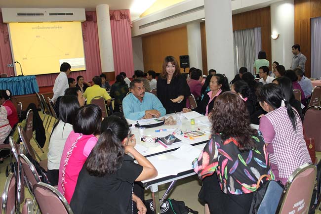 โครงการยกระดับครูทั้งระบบ รุ่นที่ 2 สพม.13 ระหว่างวันที่ 25-27 พฤษภาคม 2556 โดยคณะศึกษาศาสตร์ มหาวิทยาลัยทักษิณ ภาพที่ 215