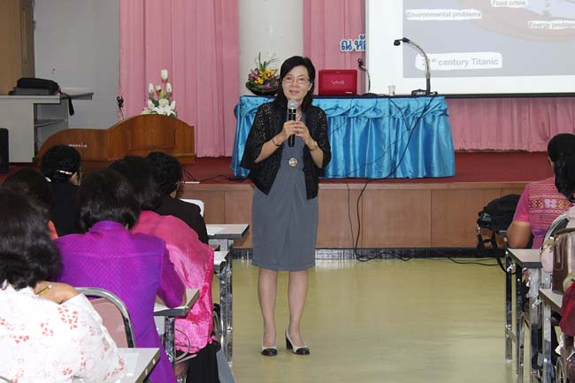 โครงการยกระดับครูทั้งระบบ รุ่นที่ 2 สพม.13 ระหว่างวันที่ 25-27 พฤษภาคม 2556 โดยคณะศึกษาศาสตร์ มหาวิทยาลัยทักษิณ ภาพที่ 268
