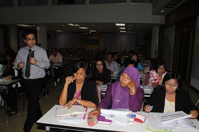 โครงการยกระดับครูทั้งระบบ รุ่นที่ 2 สพม.13 ระหว่างวันที่ 25-27 พฤษภาคม 2556 โดยคณะศึกษาศาสตร์ มหาวิทยาลัยทักษิณ ภาพที่ 276