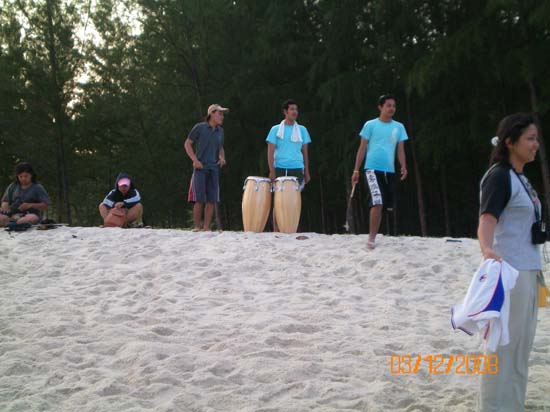 กิจกรรมกีฬาชายหาดสัมพันธ์ คณะศึกษาศาสตร์ ณ เกาะอาดัง ภาพที่ 17