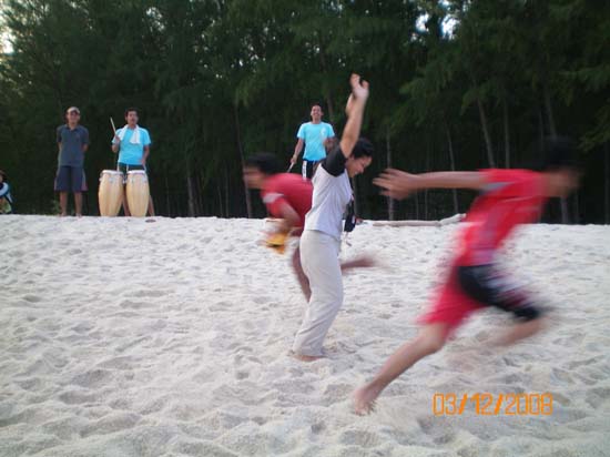 กิจกรรมกีฬาชายหาดสัมพันธ์ คณะศึกษาศาสตร์ ณ เกาะอาดัง ภาพที่ 20