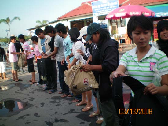 กิจกรรมกีฬาชายหาดสัมพันธ์ คณะศึกษาศาสตร์ ณ เกาะอาดัง ภาพที่ 48
