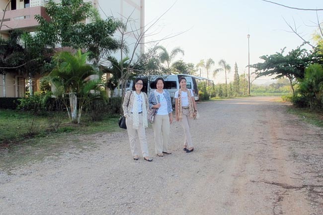 ผู้บริหารและบุคลากรคณะศึกษาศาสตร์เข้าร่วมกิจกรรมการจัดการความรู้กับกลุ่มคณะศึกษาศาสตร์ในเครือเทา-งามสัมพันธ์ ครั้งที่ 1/2556 วันที่ 7 กุมภาพันธ์ 2556 ณ วิทยาลัยการศึกษาต่อเนื่อง มหาวิทยาลัยพะเยา ภาพที่ 129