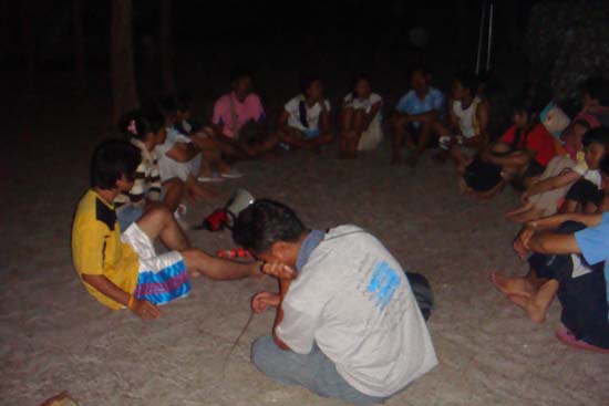 กิจกรรมกีฬาชายหาดสัมพันธ์ คณะศึกษาศาสตร์ ณ เกาะอาดัง ภาพที่ 82