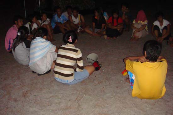กิจกรรมกีฬาชายหาดสัมพันธ์ คณะศึกษาศาสตร์ ณ เกาะอาดัง ภาพที่ 83