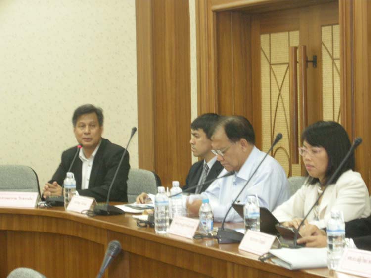 ประชุมสภาคณบดี ครุศาสตร์/ศึกษาศาสตร์ ครั้งที่4 2555 ภาพที่ 13