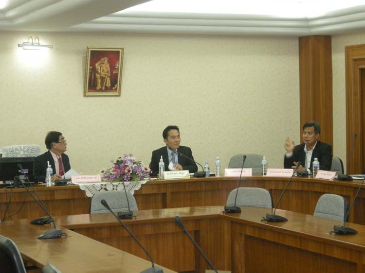 ประชุมสภาคณบดี ครุศาสตร์/ศึกษาศาสตร์ ครั้งที่4 2555 ภาพที่ 15