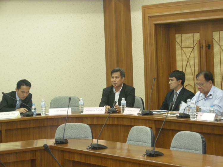 ประชุมสภาคณบดี ครุศาสตร์/ศึกษาศาสตร์ ครั้งที่4 2555 ภาพที่ 18