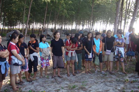 กิจกรรมกีฬาชายหาดสัมพันธ์ คณะศึกษาศาสตร์ ณ เกาะอาดัง ภาพที่ 97