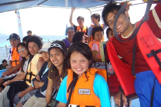 กิจกรรมกีฬาชายหาดสัมพันธ์ คณะศึกษาศาสตร์ ณ เกาะอาดัง ภาพที่ 108