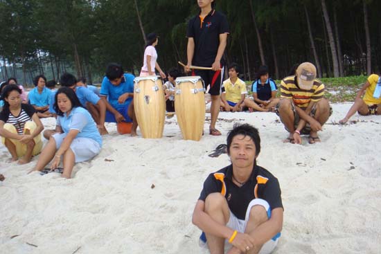 กิจกรรมกีฬาชายหาดสัมพันธ์ คณะศึกษาศาสตร์ ณ เกาะอาดัง ภาพที่ 115