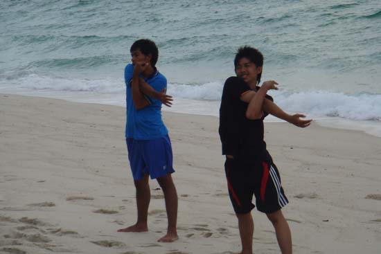 กิจกรรมกีฬาชายหาดสัมพันธ์ คณะศึกษาศาสตร์ ณ เกาะอาดัง ภาพที่ 119