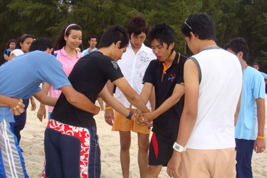 กิจกรรมกีฬาชายหาดสัมพันธ์ คณะศึกษาศาสตร์ ณ เกาะอาดัง ภาพที่ 126
