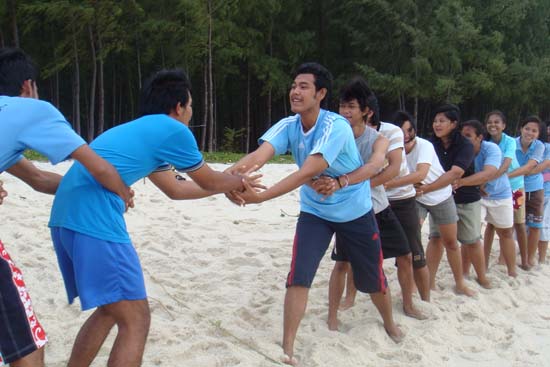 กิจกรรมกีฬาชายหาดสัมพันธ์ คณะศึกษาศาสตร์ ณ เกาะอาดัง ภาพที่ 130