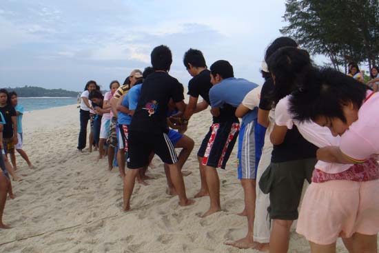 กิจกรรมกีฬาชายหาดสัมพันธ์ คณะศึกษาศาสตร์ ณ เกาะอาดัง ภาพที่ 133