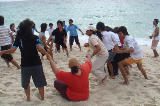 กิจกรรมกีฬาชายหาดสัมพันธ์ คณะศึกษาศาสตร์ ณ เกาะอาดัง ภาพที่ 153