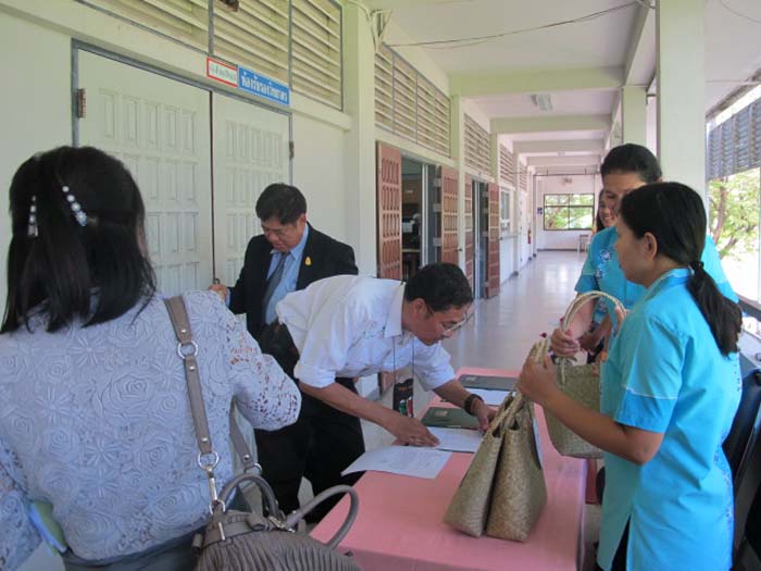 การประชุมคณะกรรมการประจำคณะศึกษาศาสตร์ เดือนกรกฎาคม 2555 ภาพที่ 3