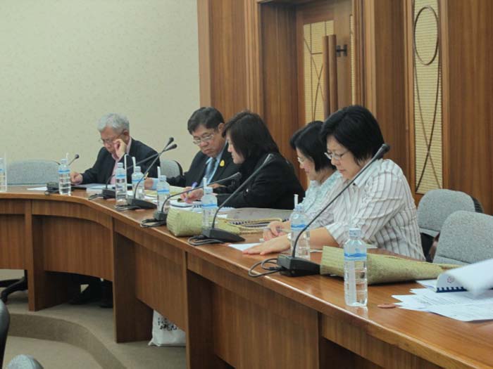 การประชุมคณะกรรมการประจำคณะศึกษาศาสตร์ เดือนกรกฎาคม 2555 ภาพที่ 8