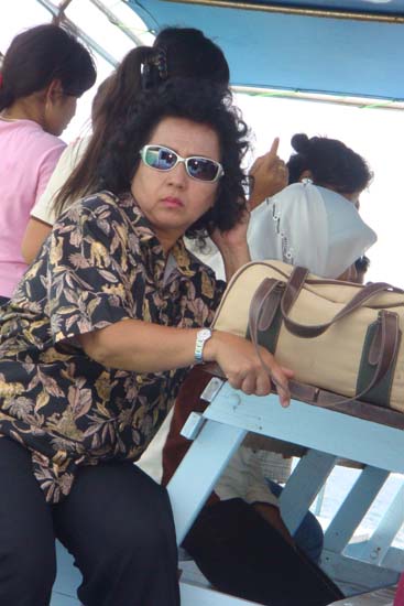 กิจกรรมกีฬาชายหาดสัมพันธ์ คณะศึกษาศาสตร์ ณ เกาะอาดัง ภาพที่ 174