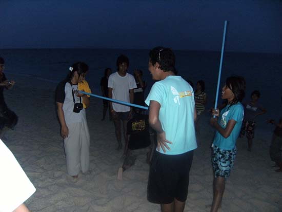 กิจกรรมกีฬาชายหาดสัมพันธ์ คณะศึกษาศาสตร์ ณ เกาะอาดัง ภาพที่ 195