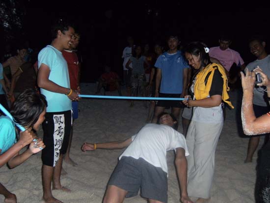 กิจกรรมกีฬาชายหาดสัมพันธ์ คณะศึกษาศาสตร์ ณ เกาะอาดัง ภาพที่ 198