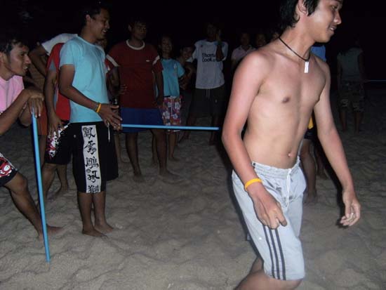 กิจกรรมกีฬาชายหาดสัมพันธ์ คณะศึกษาศาสตร์ ณ เกาะอาดัง ภาพที่ 205