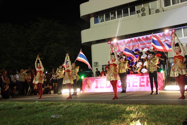 การแข่งขันกีฬาเชื่อมความสัมพันธ์ นิสิต นักศึกษาวิชาชีพครู โครงการกีฬา ศึกษาฯ - ครุศาสตร์ ' กล้วยไม้เกมส์ ' ครั้งที่ 2 วันที่ 18 - 20 มกราคม 2556 ณ มหาวิทยาลัยทักษิณ วิทยาเขตสงขลา ภาพที่ 291