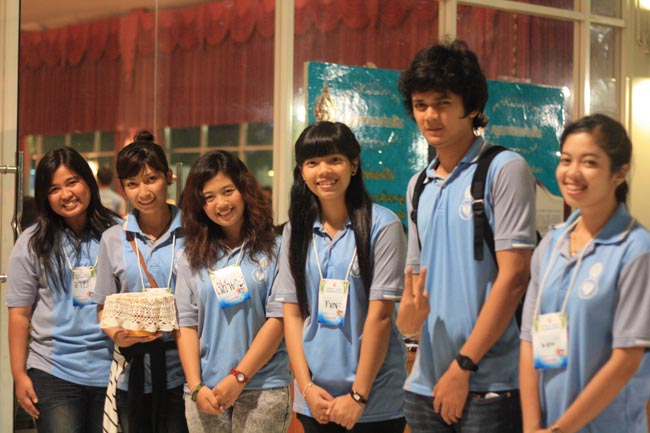 การแข่งขันกีฬาเชื่อมความสัมพันธ์ นิสิต นักศึกษาวิชาชีพครู โครงการกีฬา ศึกษาฯ - ครุศาสตร์ ' กล้วยไม้เกมส์ ' ครั้งที่ 2 วันที่ 18 - 20 มกราคม 2556 ณ มหาวิทยาลัยทักษิณ วิทยาเขตสงขลา ภาพที่ 471