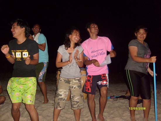 กิจกรรมกีฬาชายหาดสัมพันธ์ คณะศึกษาศาสตร์ ณ เกาะอาดัง ภาพที่ 237