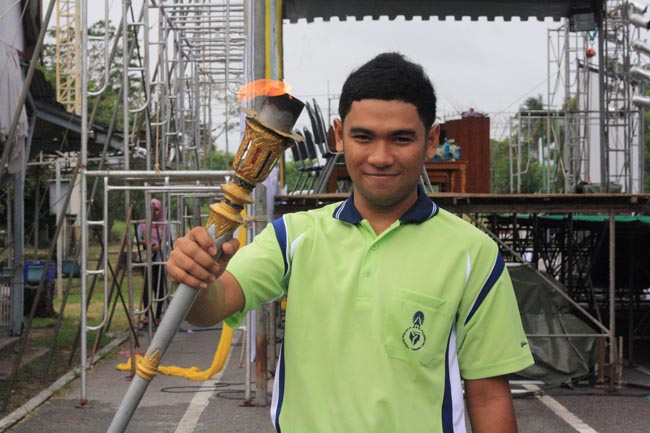 การแข่งขันกีฬาเชื่อมความสัมพันธ์ นิสิต นักศึกษาวิชาชีพครู โครงการกีฬา ศึกษาฯ - ครุศาสตร์ ' กล้วยไม้เกมส์ ' ครั้งที่ 2 วันที่ 18 - 20 มกราคม 2556 ณ มหาวิทยาลัยทักษิณ วิทยาเขตสงขลา ภาพที่ 531