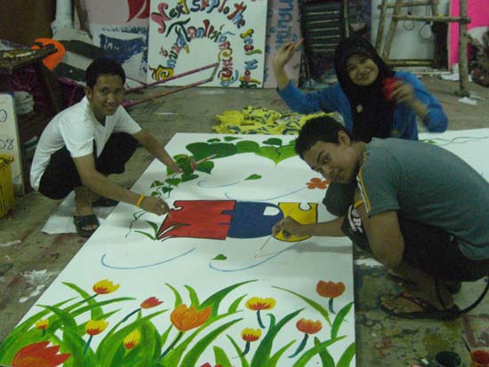 กิจกรรมเตรียมซุ้มแสดงความยินดีกับบัณฑิต คณะศึกษาศาสตร์ ภาพที่ 21