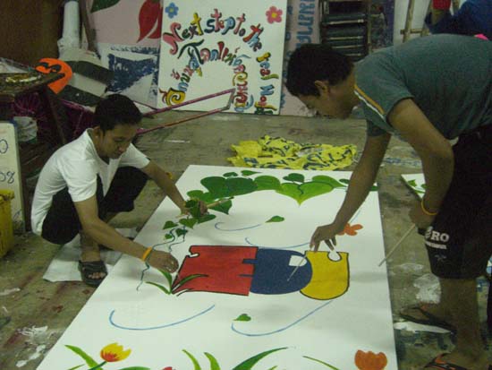 กิจกรรมเตรียมซุ้มแสดงความยินดีกับบัณฑิต คณะศึกษาศาสตร์ ภาพที่ 24