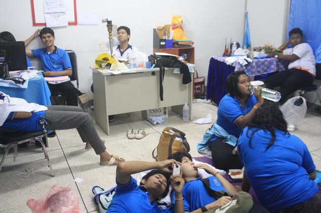 การแข่งขันกีฬาเชื่อมความสัมพันธ์ นิสิต นักศึกษาวิชาชีพครู โครงการกีฬา ศึกษาฯ - ครุศาสตร์ ' กล้วยไม้เกมส์ ' ครั้งที่ 2 วันที่ 18 - 20 มกราคม 2556 ณ มหาวิทยาลัยทักษิณ วิทยาเขตสงขลา ภาพที่ 992