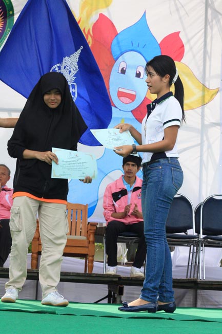 การแข่งขันกีฬาเชื่อมความสัมพันธ์ นิสิต นักศึกษาวิชาชีพครู โครงการกีฬา ศึกษาฯ - ครุศาสตร์ ' กล้วยไม้เกมส์ ' ครั้งที่ 2 วันที่ 18 - 20 มกราคม 2556 ณ มหาวิทยาลัยทักษิณ วิทยาเขตสงขลา ภาพที่ 1084