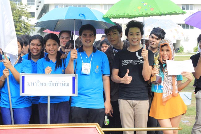 การแข่งขันกีฬาเชื่อมความสัมพันธ์ นิสิต นักศึกษาวิชาชีพครู โครงการกีฬา ศึกษาฯ - ครุศาสตร์ ' กล้วยไม้เกมส์ ' ครั้งที่ 2 วันที่ 18 - 20 มกราคม 2556 ณ มหาวิทยาลัยทักษิณ วิทยาเขตสงขลา ภาพที่ 1153