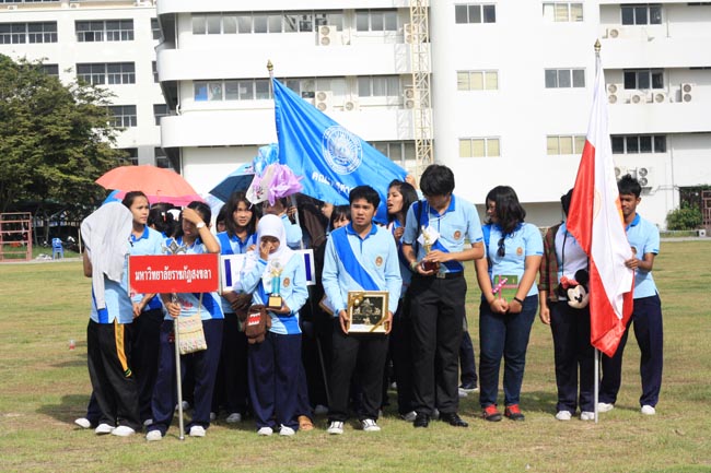 การแข่งขันกีฬาเชื่อมความสัมพันธ์ นิสิต นักศึกษาวิชาชีพครู โครงการกีฬา ศึกษาฯ - ครุศาสตร์ ' กล้วยไม้เกมส์ ' ครั้งที่ 2 วันที่ 18 - 20 มกราคม 2556 ณ มหาวิทยาลัยทักษิณ วิทยาเขตสงขลา ภาพที่ 1165