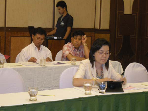 ประชุมคณะ และ งานเลี้ยงอาจารย์ใหม่55 ภาพที่ 9