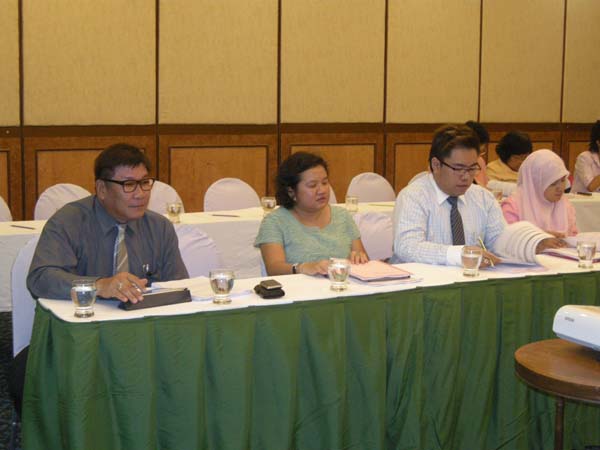 ประชุมคณะ และ งานเลี้ยงอาจารย์ใหม่55 ภาพที่ 12