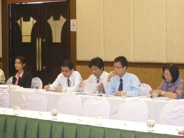 ประชุมคณะ และ งานเลี้ยงอาจารย์ใหม่55 ภาพที่ 17