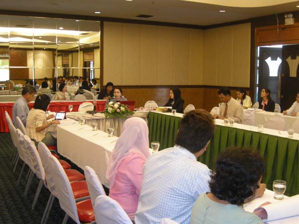 ประชุมคณะ และ งานเลี้ยงอาจารย์ใหม่55 ภาพที่ 18