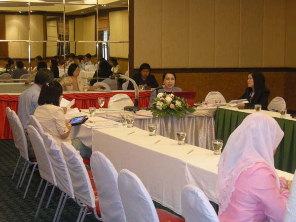 ประชุมคณะ และ งานเลี้ยงอาจารย์ใหม่55 ภาพที่ 20
