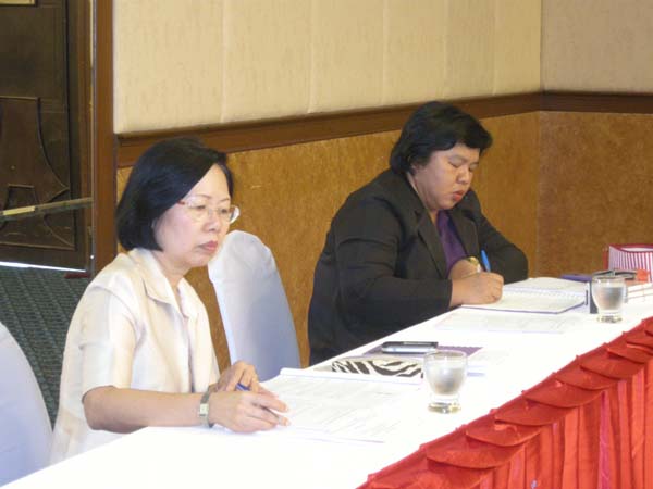 ประชุมคณะ และ งานเลี้ยงอาจารย์ใหม่55 ภาพที่ 23