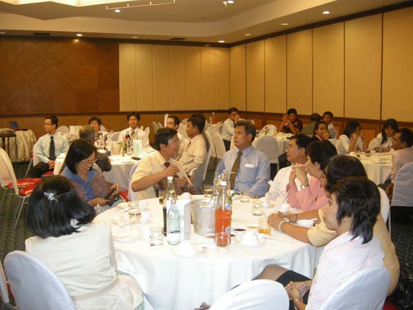 ประชุมคณะ และ งานเลี้ยงอาจารย์ใหม่55 ภาพที่ 62
