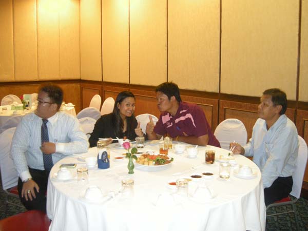 ประชุมคณะ และ งานเลี้ยงอาจารย์ใหม่55 ภาพที่ 74