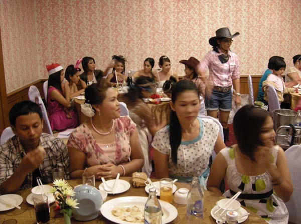 งานปีใหม่สำนักงานคณะศึกษาศาสตร์ ประจำปี พ.ศ.2555 ภาพที่ 6