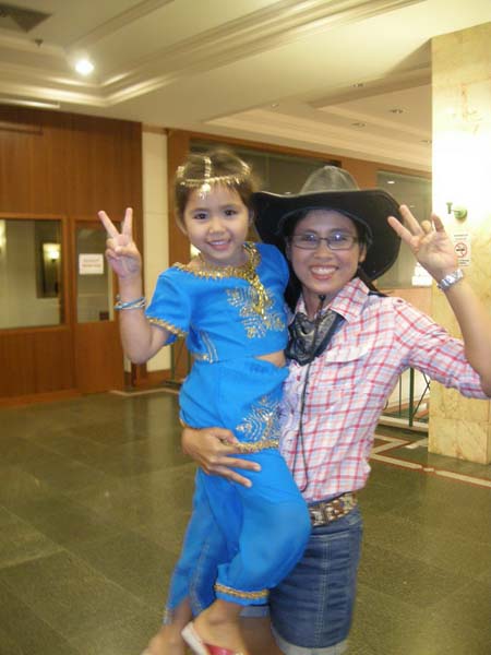 งานปีใหม่สำนักงานคณะศึกษาศาสตร์ ประจำปี พ.ศ.2555 ภาพที่ 38