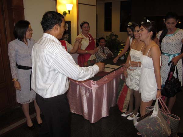 งานปีใหม่สำนักงานคณะศึกษาศาสตร์ ประจำปี พ.ศ.2555 ภาพที่ 157