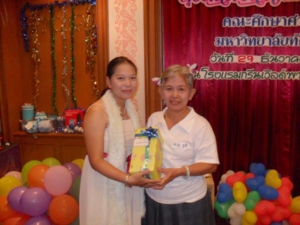 งานปีใหม่สำนักงานคณะศึกษาศาสตร์ ประจำปี พ.ศ.2555 ภาพที่ 279