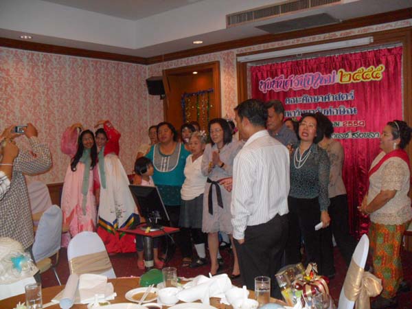 งานปีใหม่สำนักงานคณะศึกษาศาสตร์ ประจำปี พ.ศ.2555 ภาพที่ 283